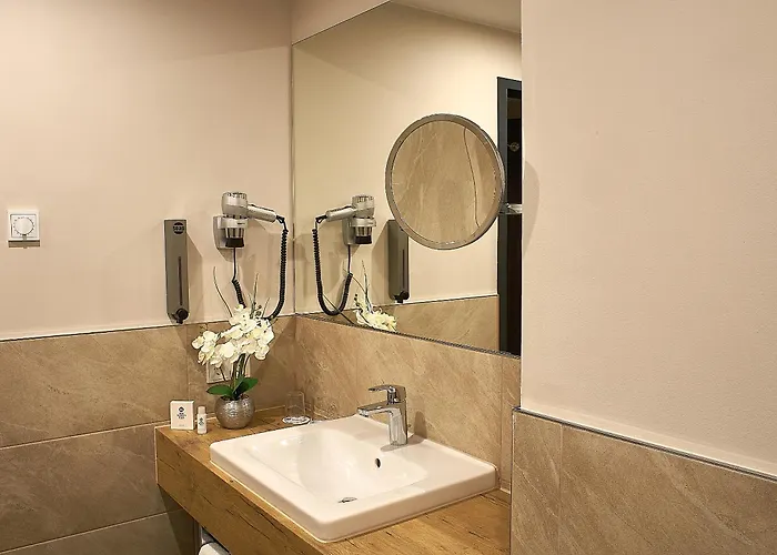 Best Western Plus Plaza Berlin KurfuerstendammBoutique Hotel